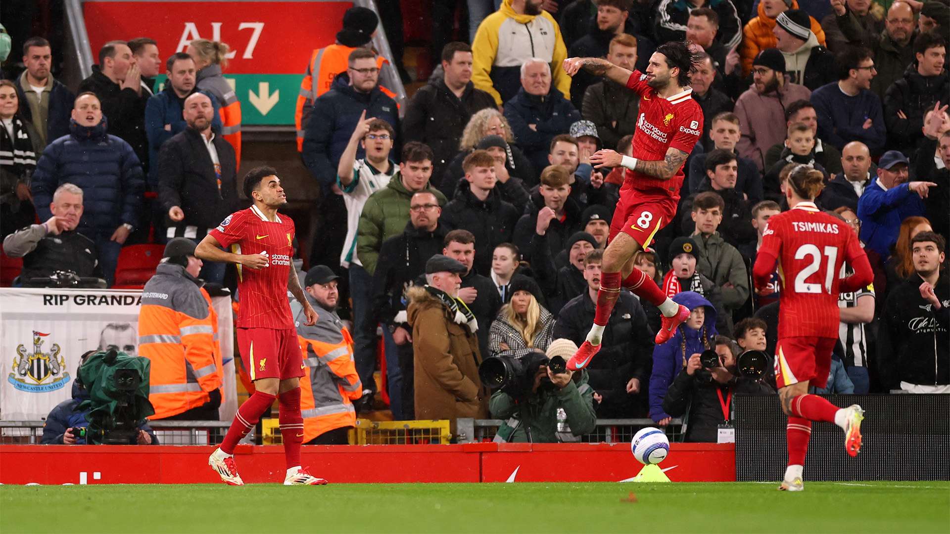 客场首败 客场首败